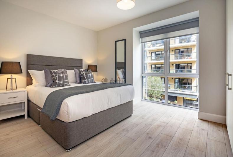 Modern Sandyford Bedroom 외부 사진